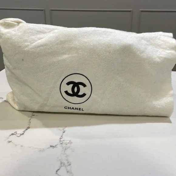 Authentic Chanel Crossbody bag - Picture 7 of 7